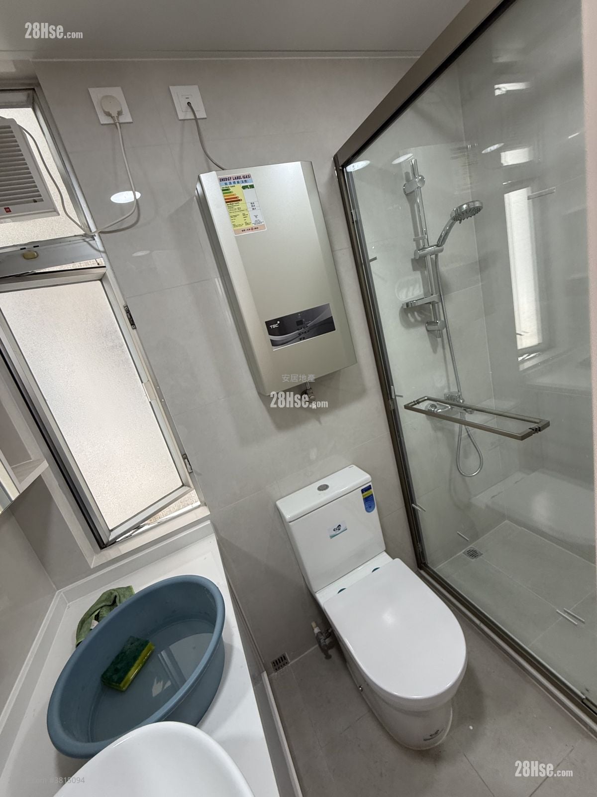 Riviera Gardens Rental 3 Bedrooms , 1 Bathroom 496 ft²