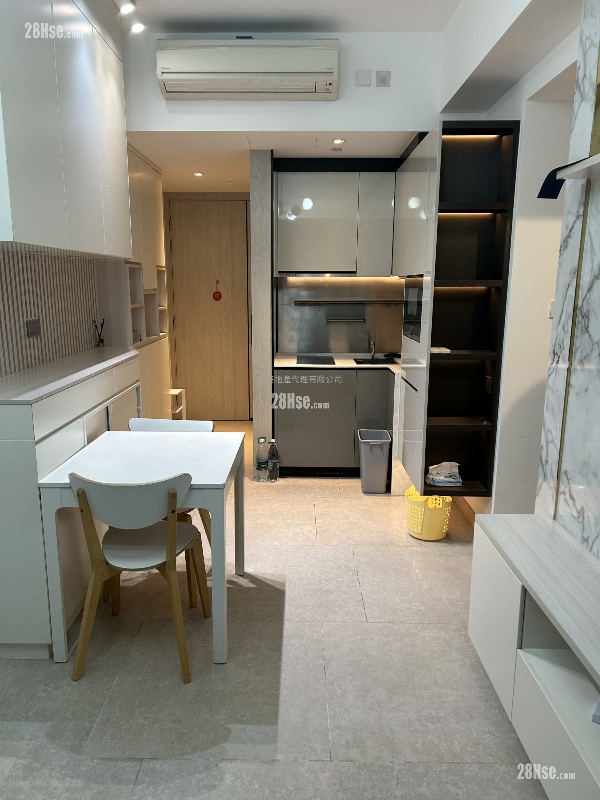 Downtown 38 租盘 2 房 , 1 浴室 385 平方尺