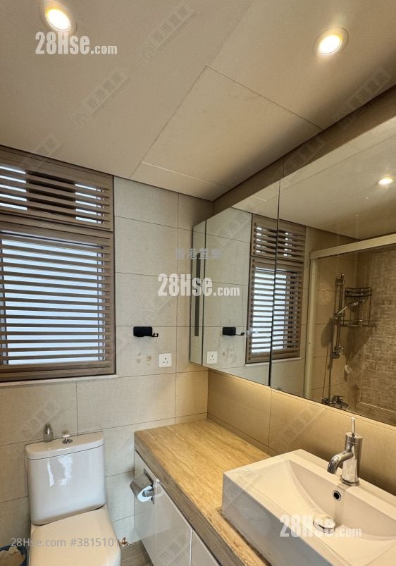 bathroom: Florient Rise Rental 2 Bedrooms , 1 Bathroom 574 ft²