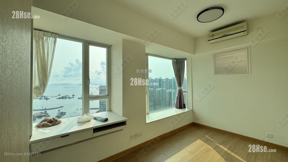 master room: Florient Rise Rental 2 Bedrooms , 1 Bathroom 574 ft²