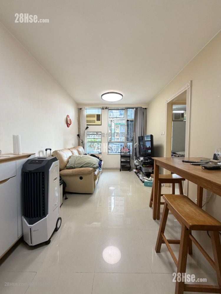 Ka Keng Court Sell 3 Bedrooms , 2 Bathrooms 650 ft²