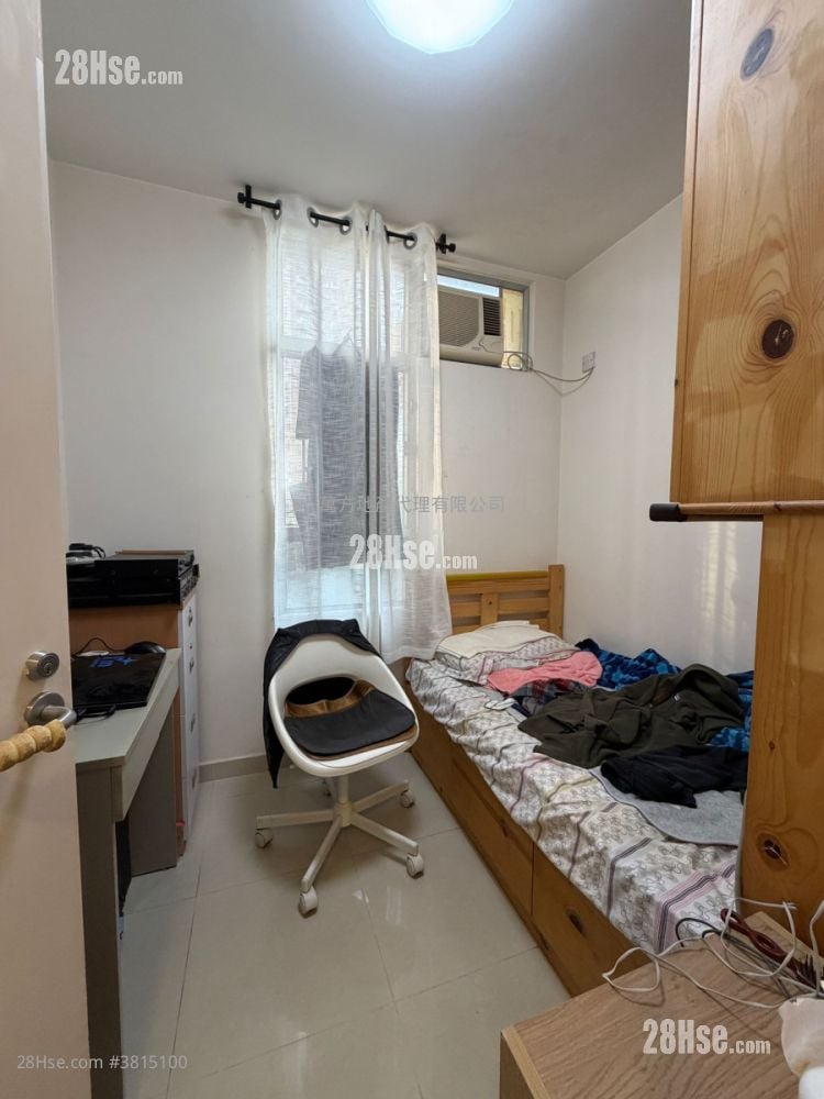 Ka Keng Court Sell 3 Bedrooms , 2 Bathrooms 650 ft²