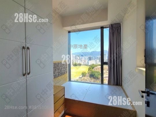 Ultima Rental 994 ft²