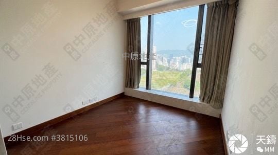 Ultima Rental 994 ft²