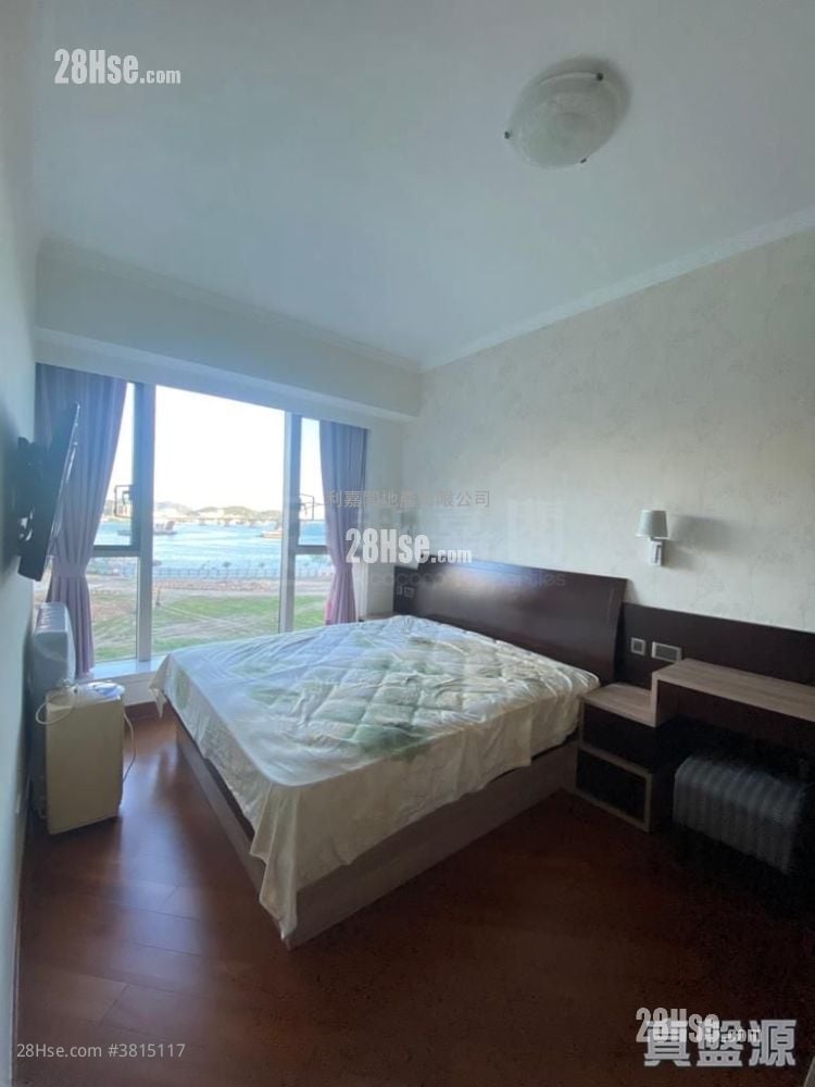 Corinthia By The Sea Rental 4 Bedrooms , 2 Bathrooms 976 ft²