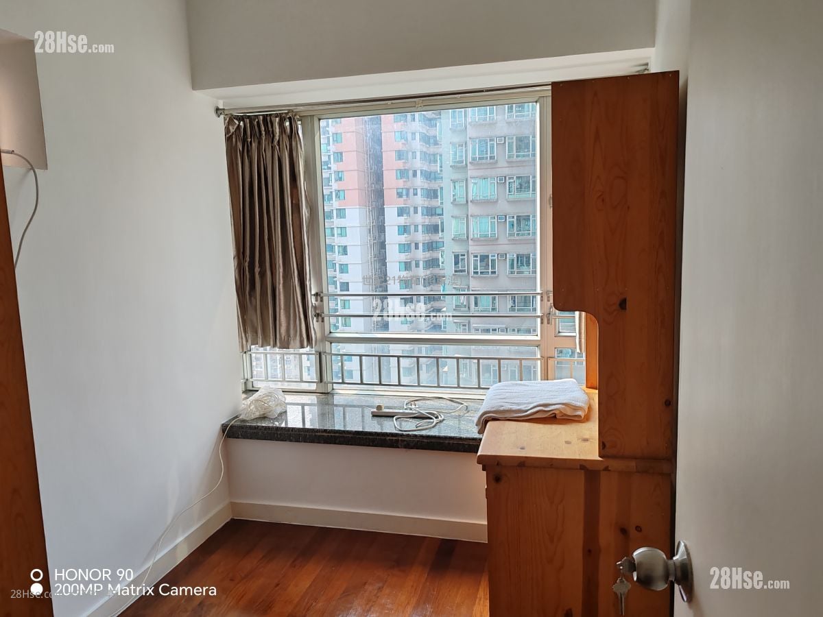 The Metro City Rental 364 ft²