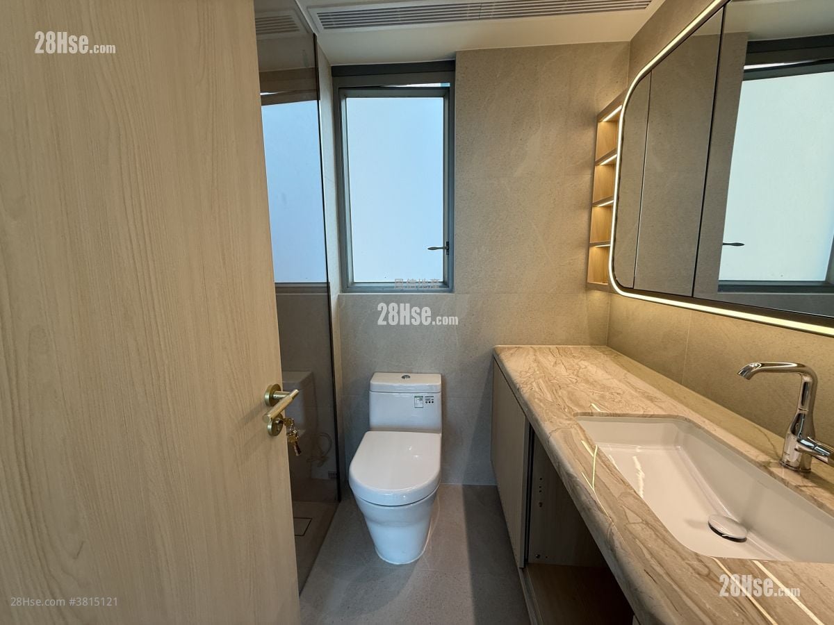 No. 31 Robinson Road Rental 4 Bedrooms , 3 Bathrooms 1,986 ft²