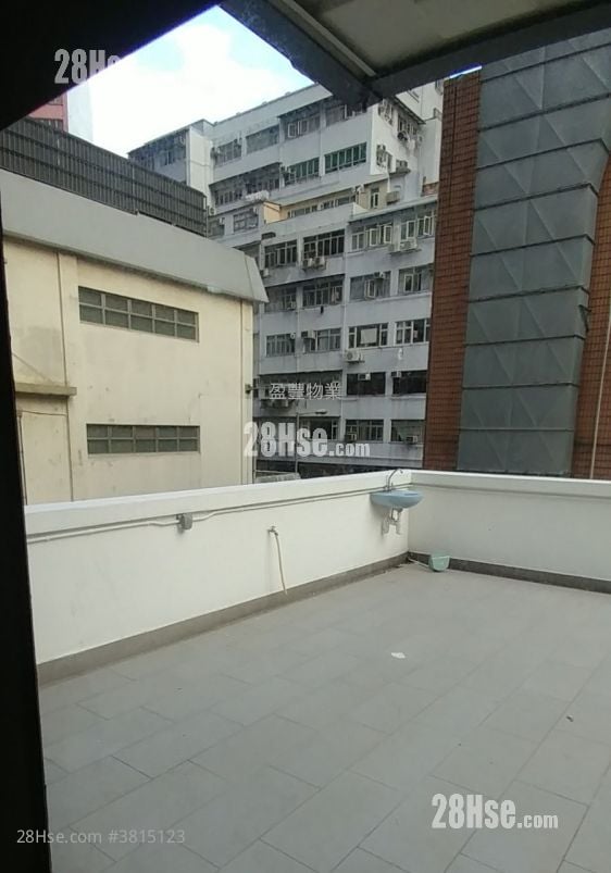 展鴻大廈 租盤 3 房 , 1 浴室 358 平方呎