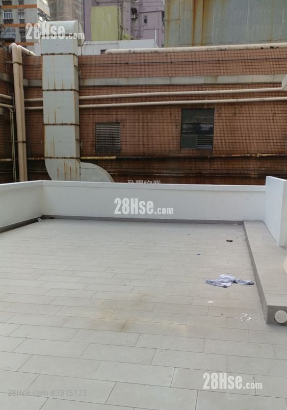 展鴻大廈 租盤 3 房 , 1 浴室 358 平方呎