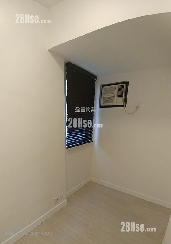 展鴻大廈 租盤 3 房 , 1 浴室 358 平方呎