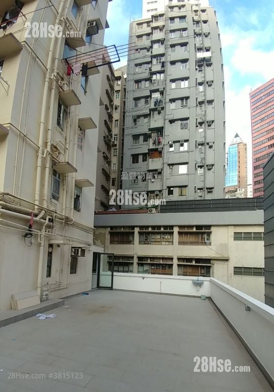 展鴻大廈 租盤 3 房 , 1 浴室 358 平方呎