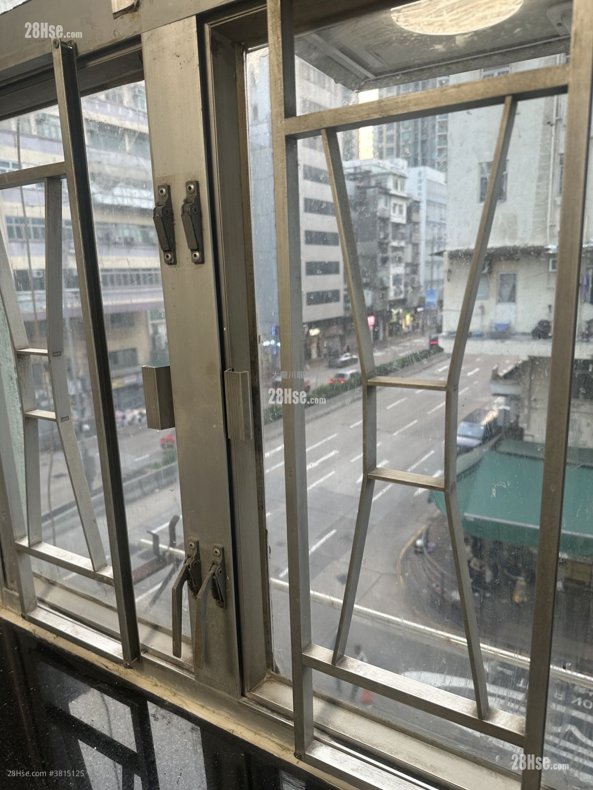 唐楼 租盘 120 平方尺