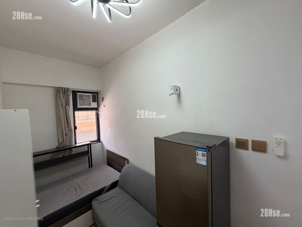 Tai On Building Rental Studio , 1 Bathroom 160 ft²