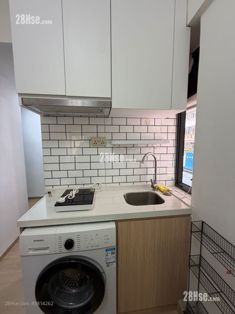 Tai On Building Rental Studio , 1 Bathroom 160 ft²