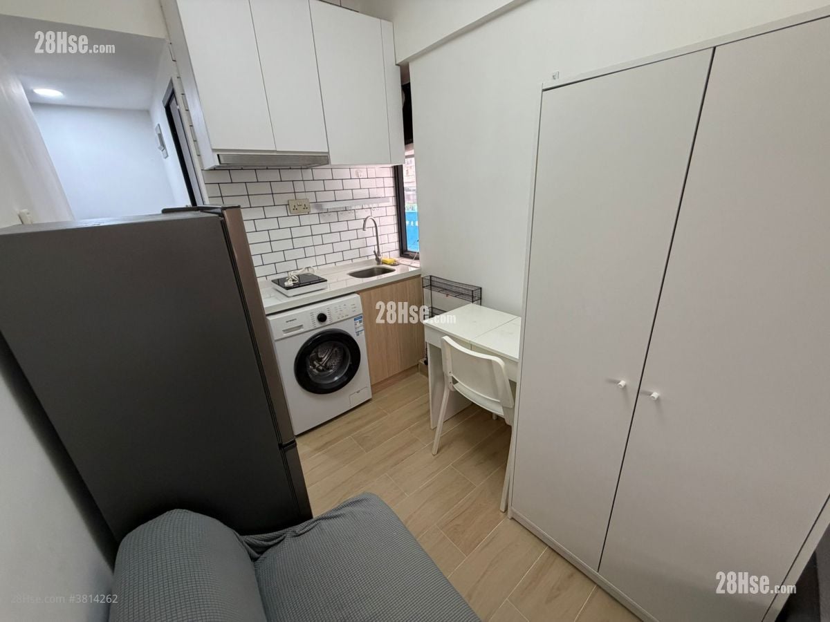Tai On Building Rental Studio , 1 Bathroom 160 ft²