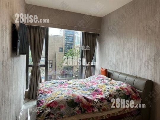 Ultima Rental 1,143 ft²