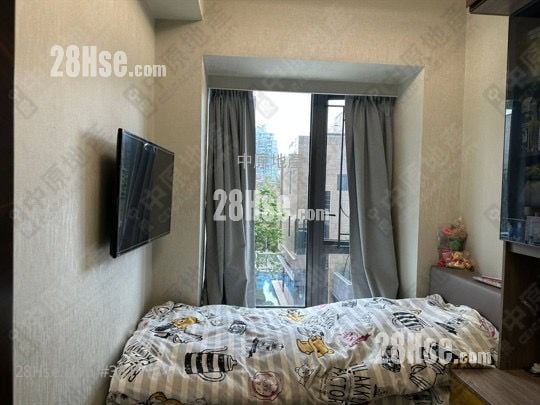 Ultima Rental 1,143 ft²