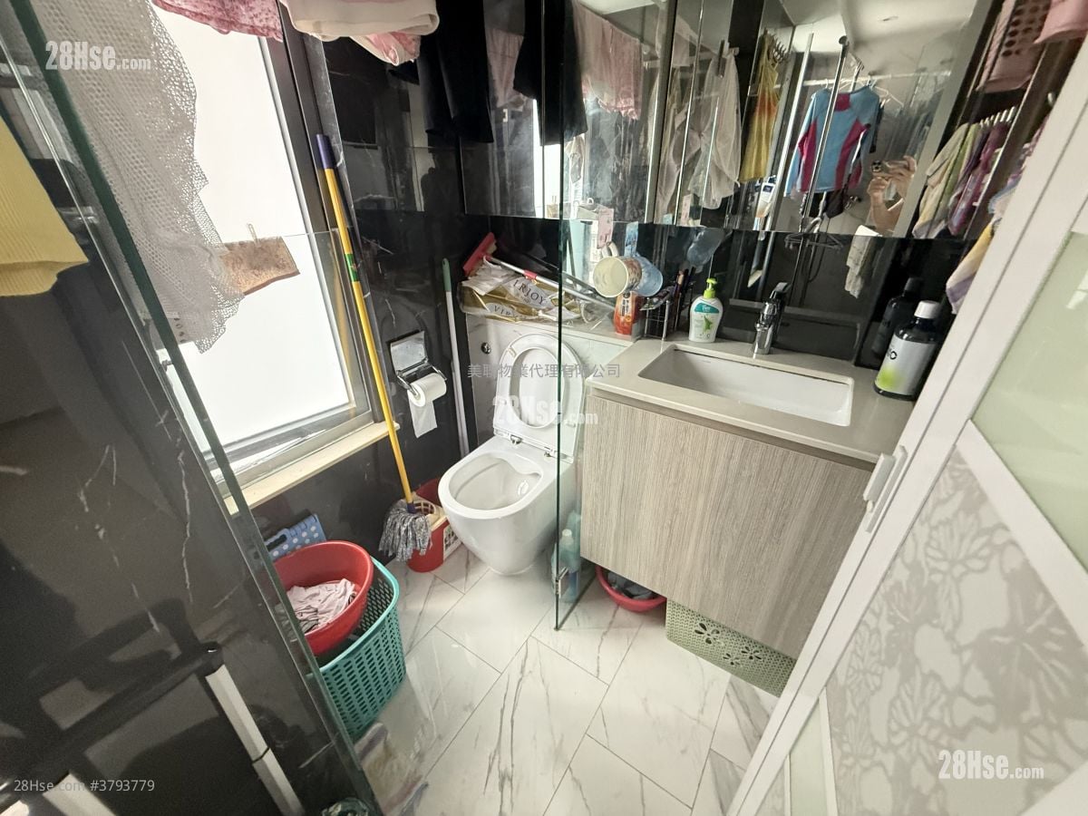 West Park Sell 1 Bedroom 333 ft²