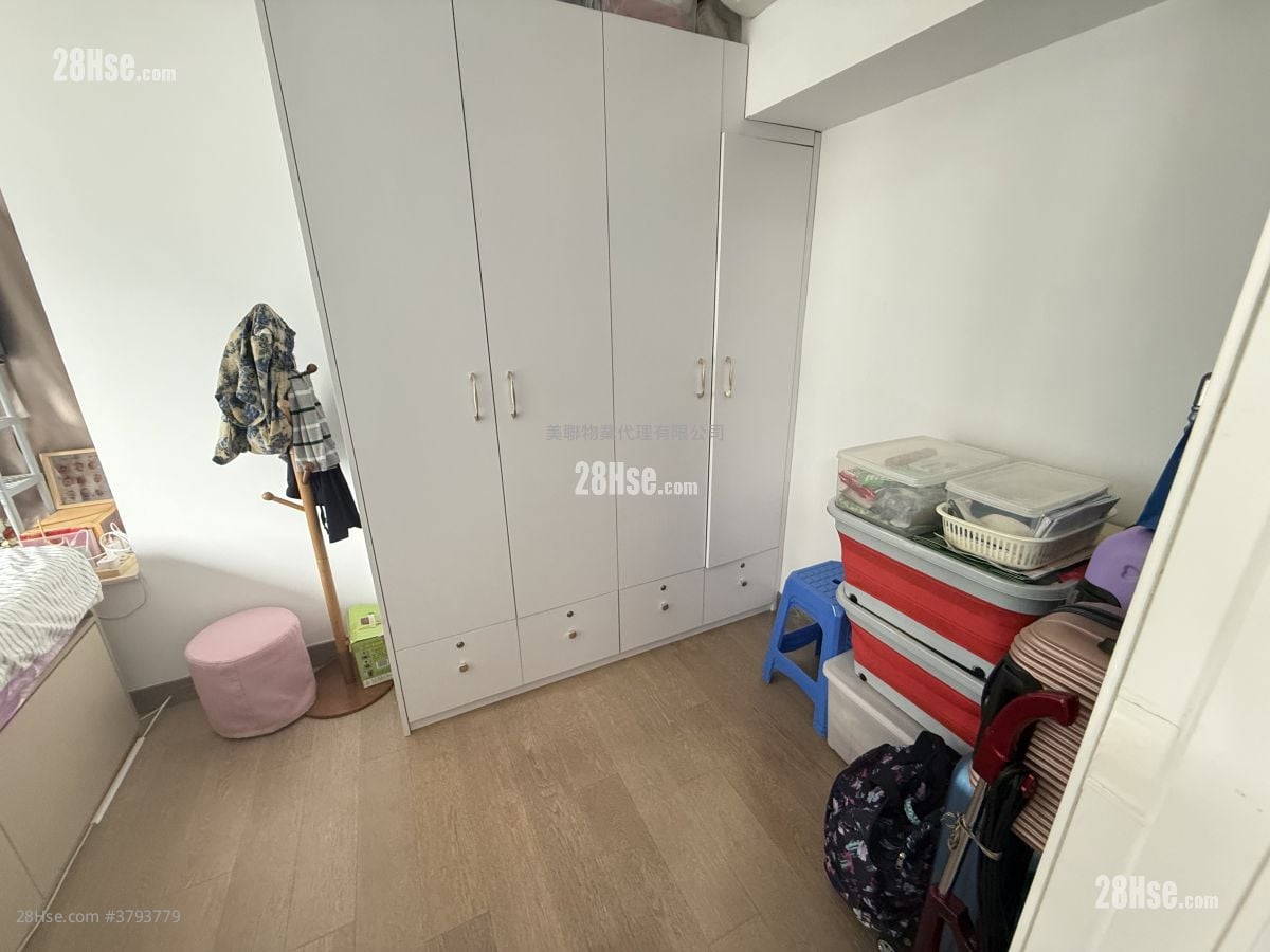 West Park Sell 1 Bedroom 333 ft²