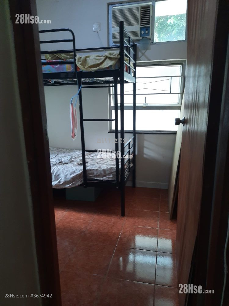 King Shan Court Sell 2 Bedrooms , 1 Bathroom 434 ft²