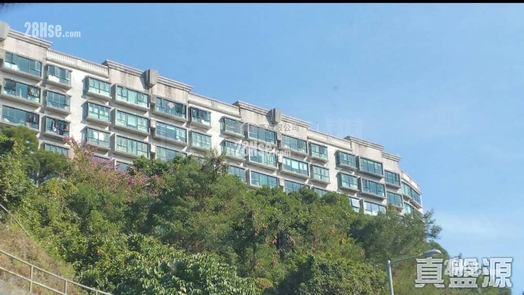 Monte Carlton Sell 4 Bedrooms 1,085 ft²