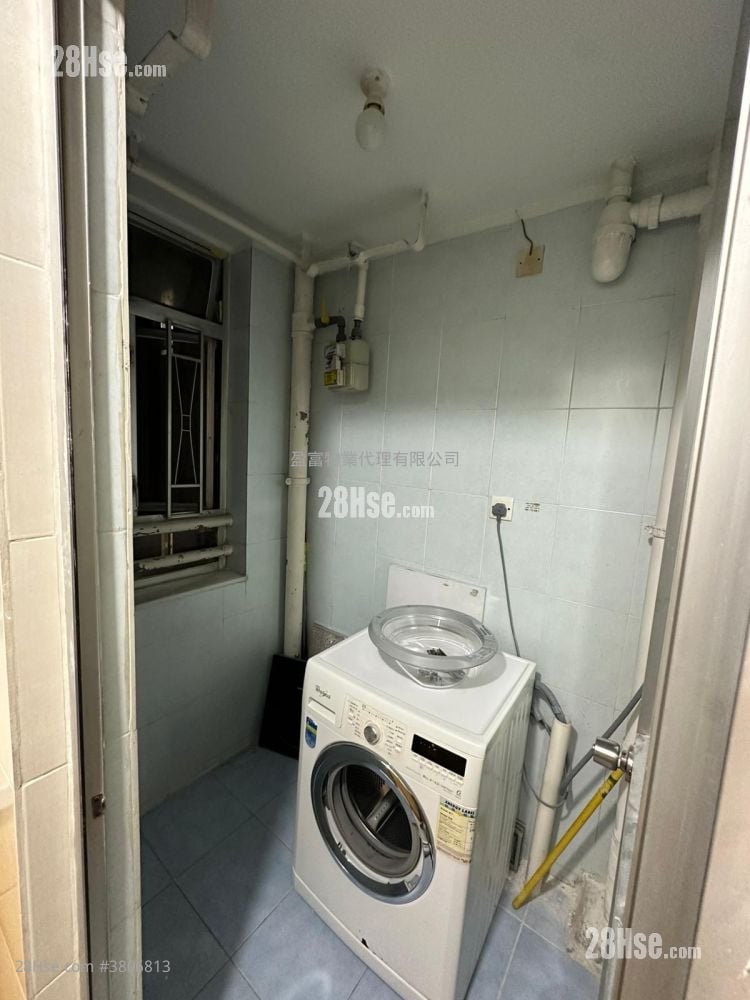 龙蟠苑 租盘 2 房 , 1 浴室 430 平方尺