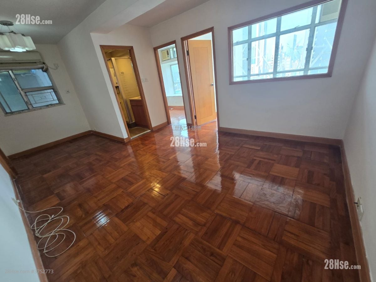 Southorn Garden Sell 2 Bedrooms , 1 Bathroom 517 ft²