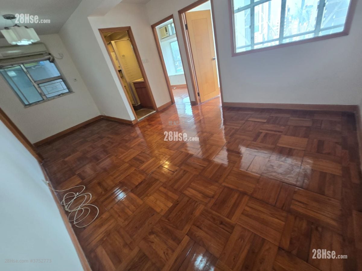 Southorn Garden Sell 2 Bedrooms , 1 Bathroom 517 ft²