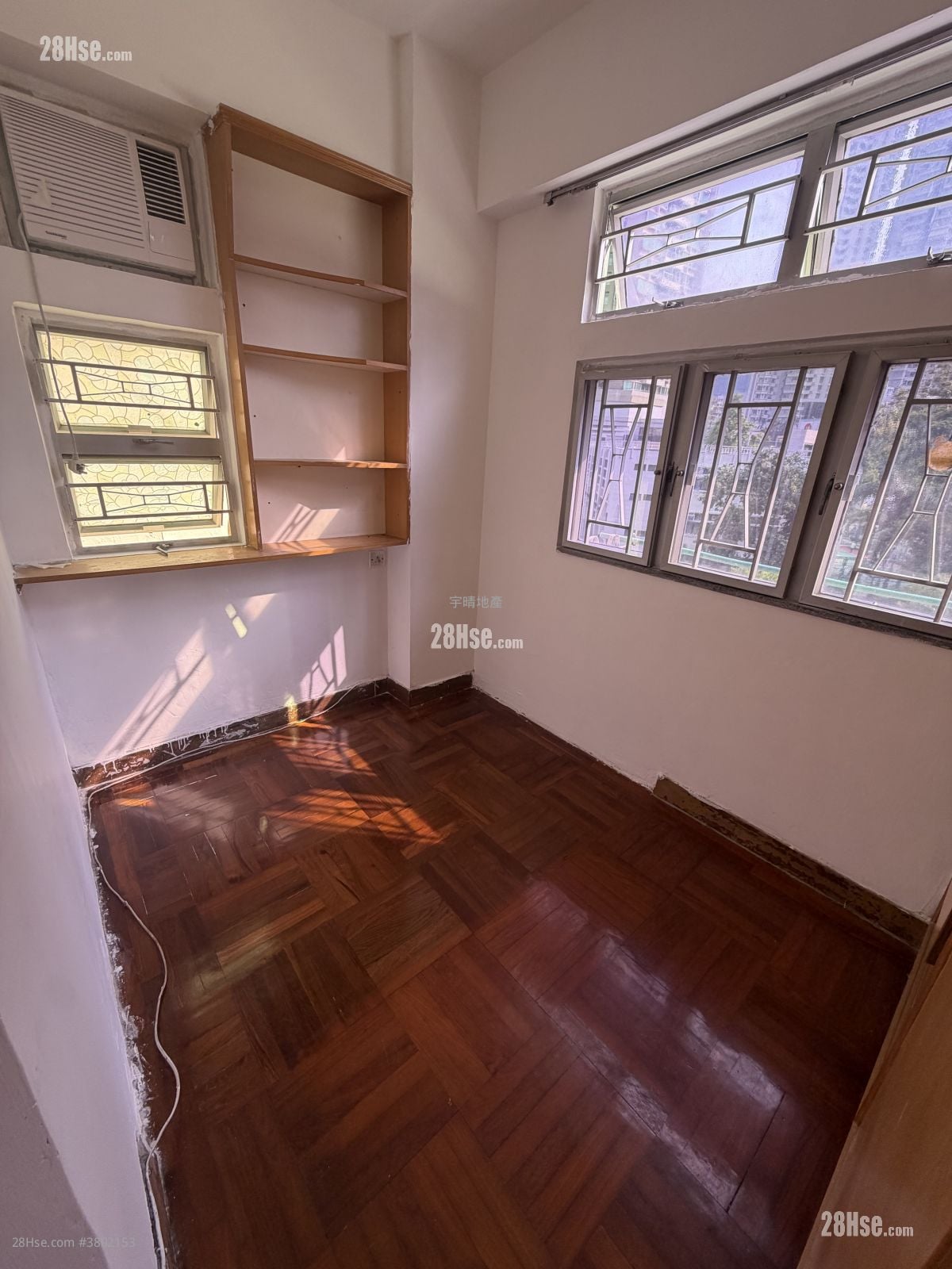 Lee Tak Cheong Mansion Rental 2 Bedrooms 329 ft²