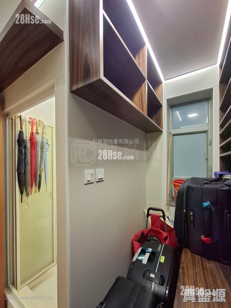 海堤湾畔 售盘 3 房 845 平方尺