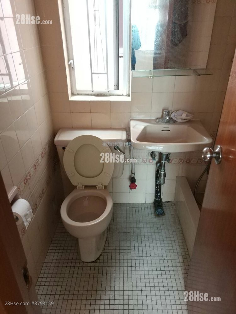 荃湾中心 租盘 2 房 , 1 浴室 377 平方尺