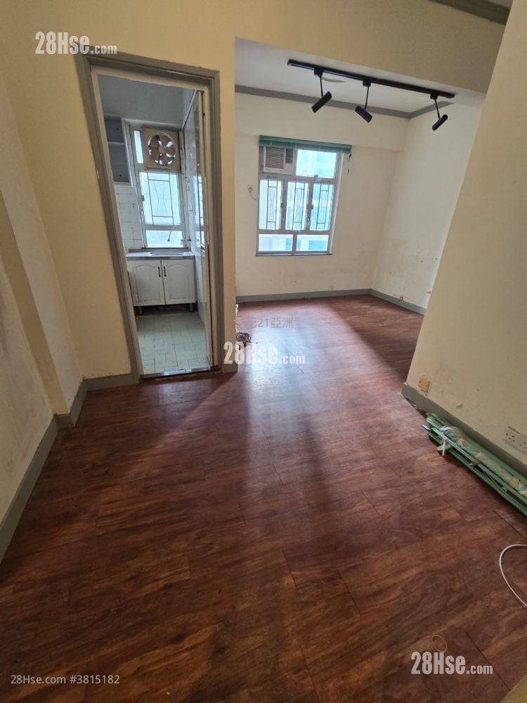 维新大厦 售盘 2 房 , 1 浴室 371 平方尺