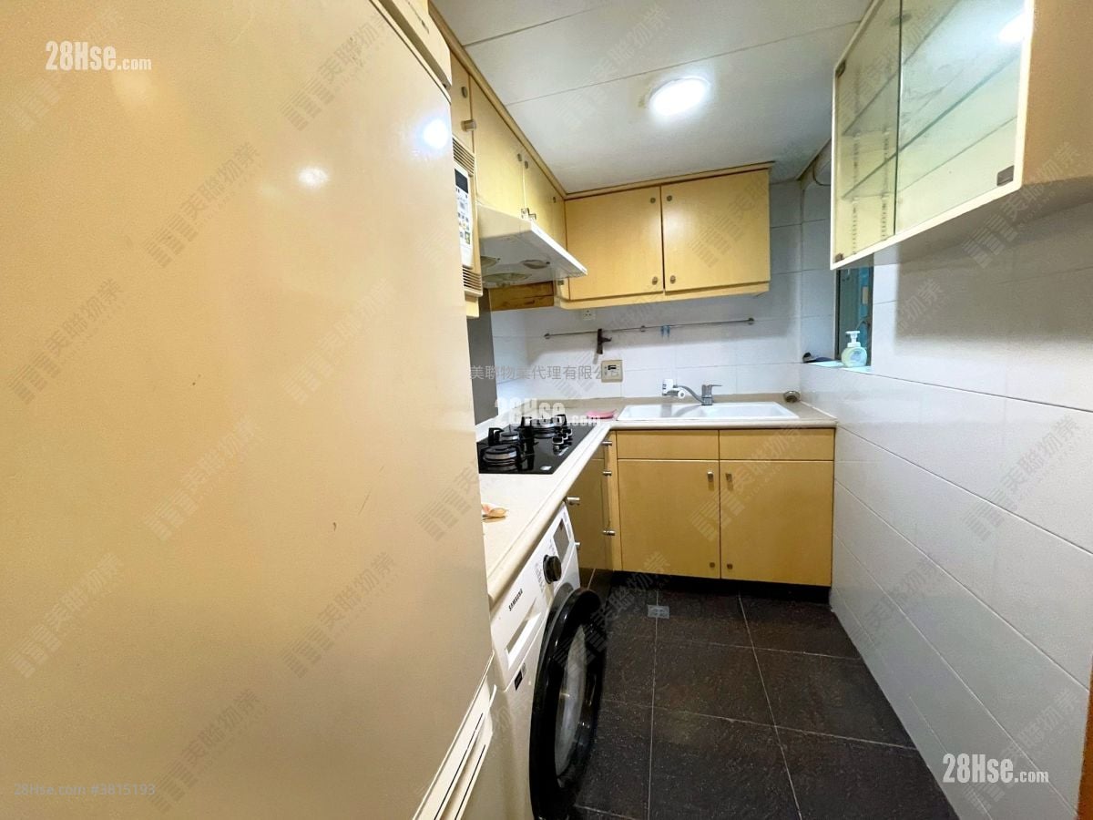 Park Central Rental 3 Bedrooms , 2 Bathrooms 684 ft²