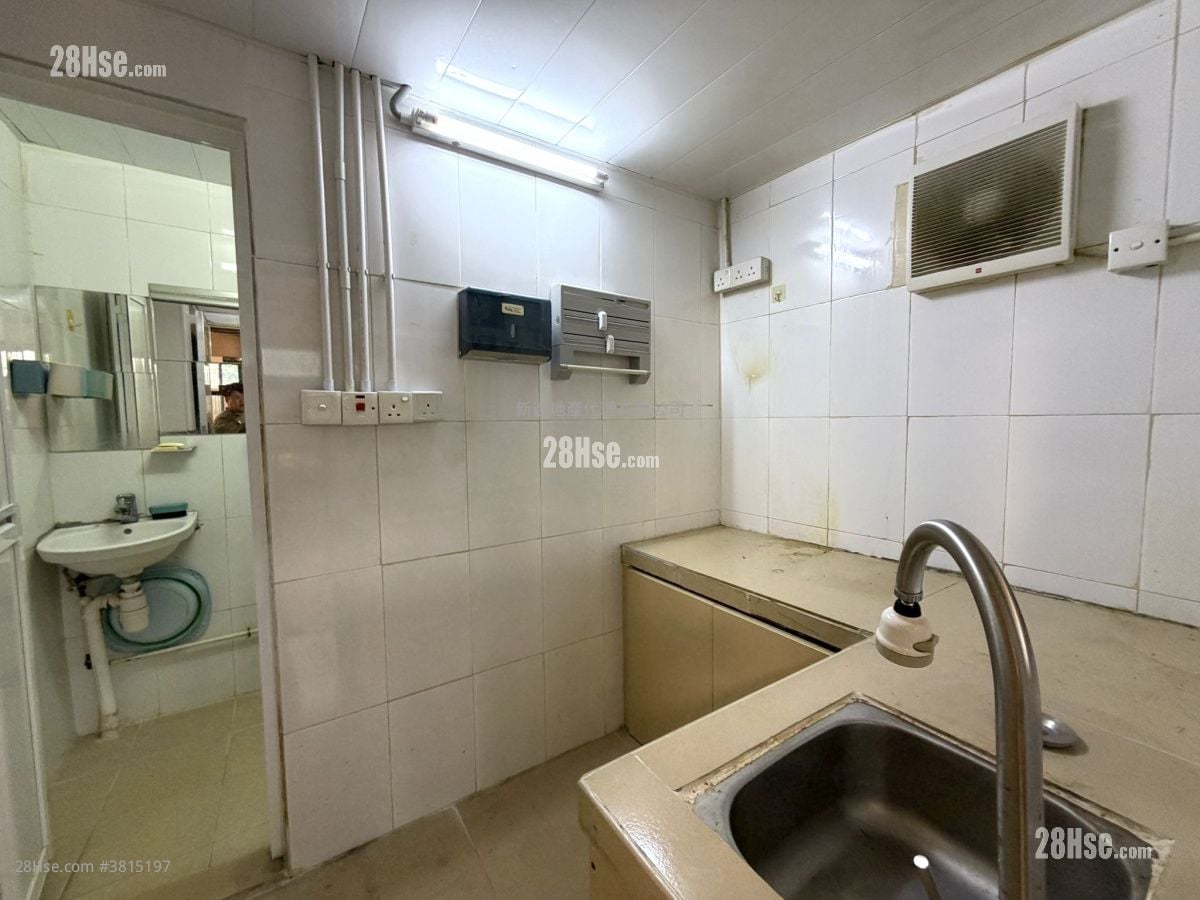 Fuk Hang Tsuen Rental 2 Bedrooms , 1 Bathroom 500 ft²