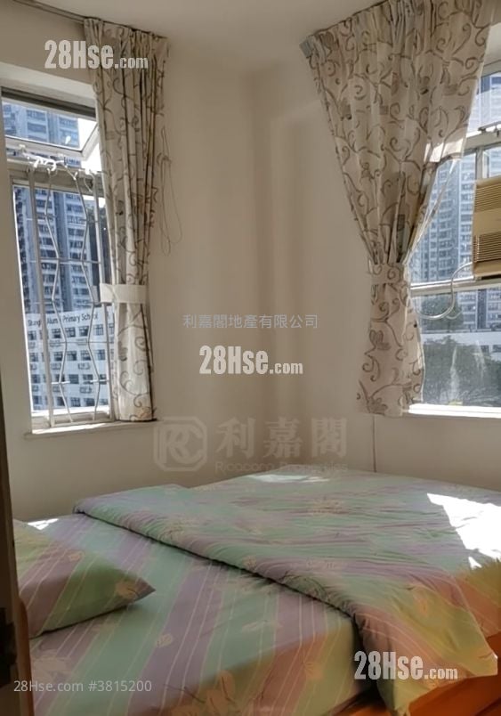 Nan Fung Sun Chuen Sell 2 Bedrooms , 1 Bathroom 391 ft²