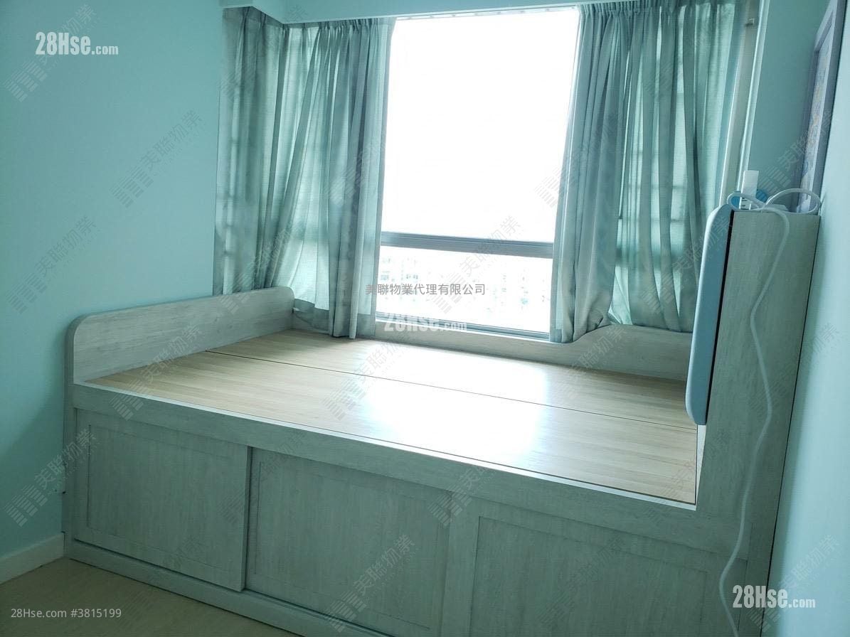 Park Central Rental 3 Bedrooms , 1 Bathroom 547 ft²