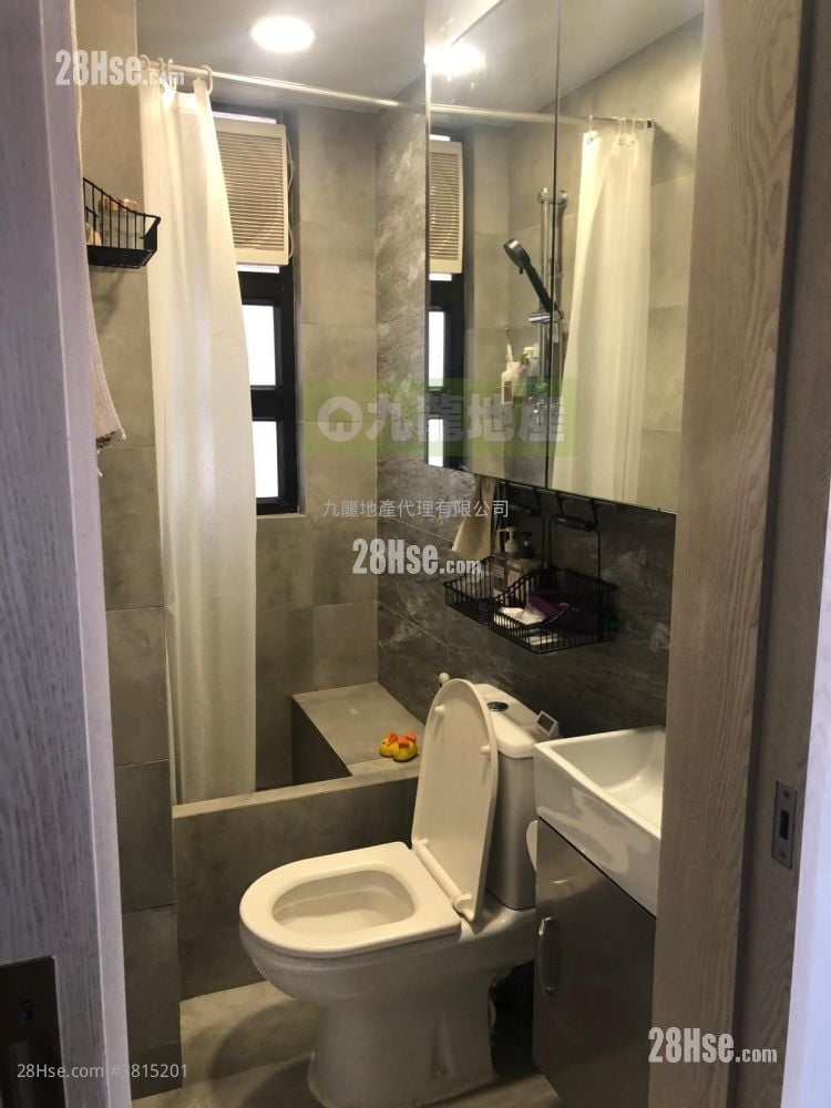 On Ning Building Sell 1 Bedroom , 1 Bathroom 250 ft²