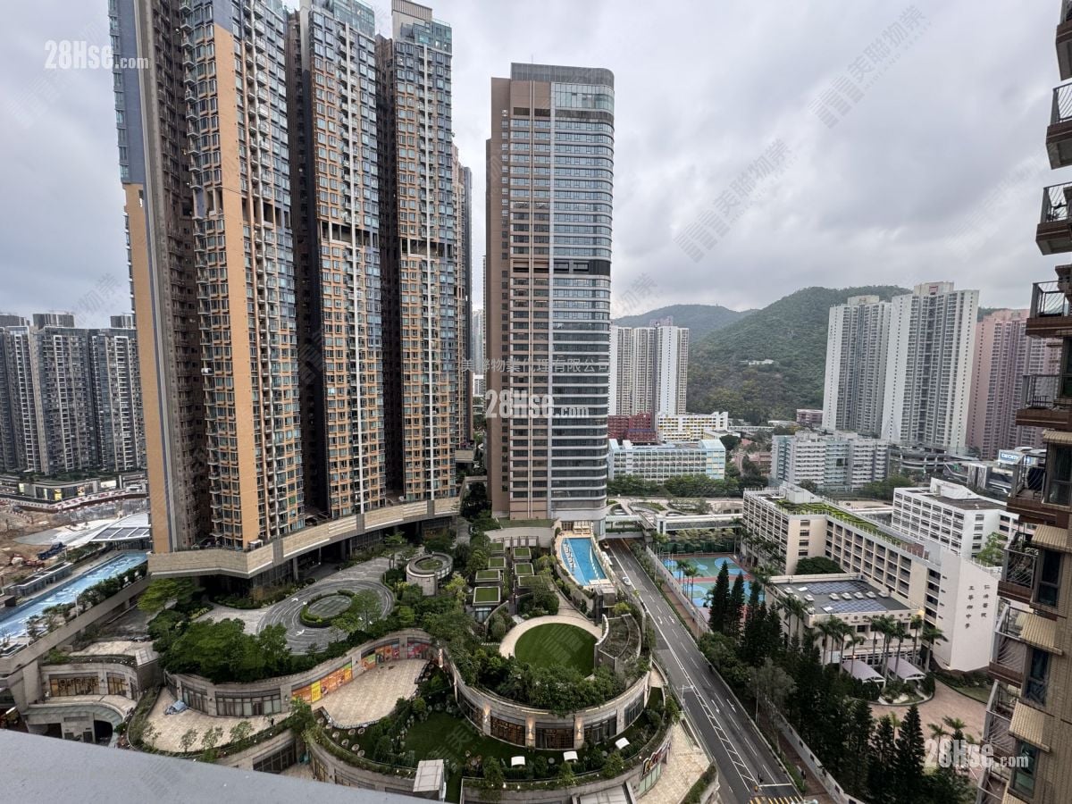 The Grandiose Rental 2 Bedrooms , 1 Bathroom 471 ft²