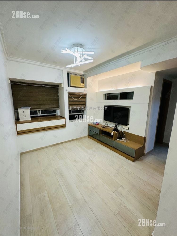 New Kwai Fong Gardens Sell 2 Bedrooms , 1 Bathroom 415 ft²