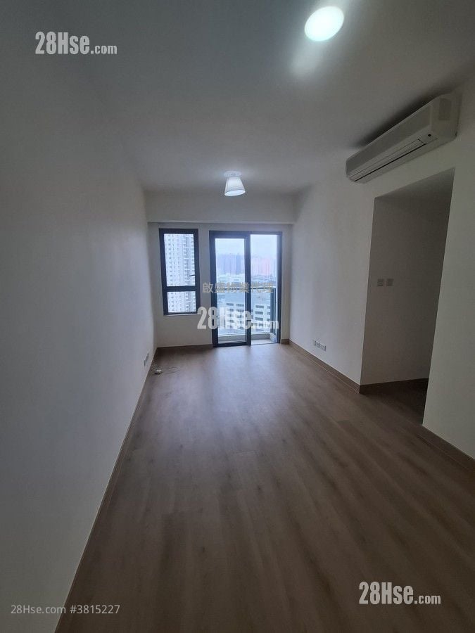 Upper River Bank Sell 3 Bedrooms , 2 Bathrooms 760 ft²