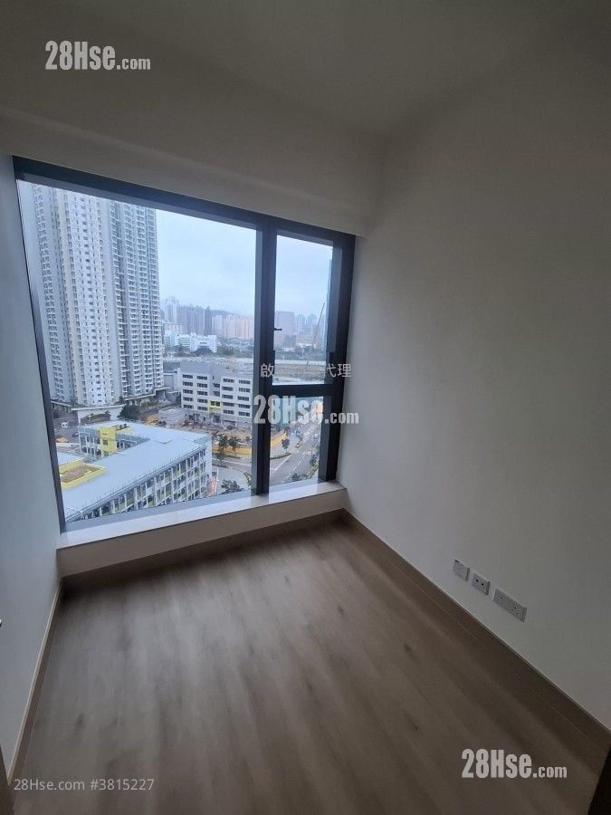 Upper River Bank Sell 3 Bedrooms , 2 Bathrooms 760 ft²