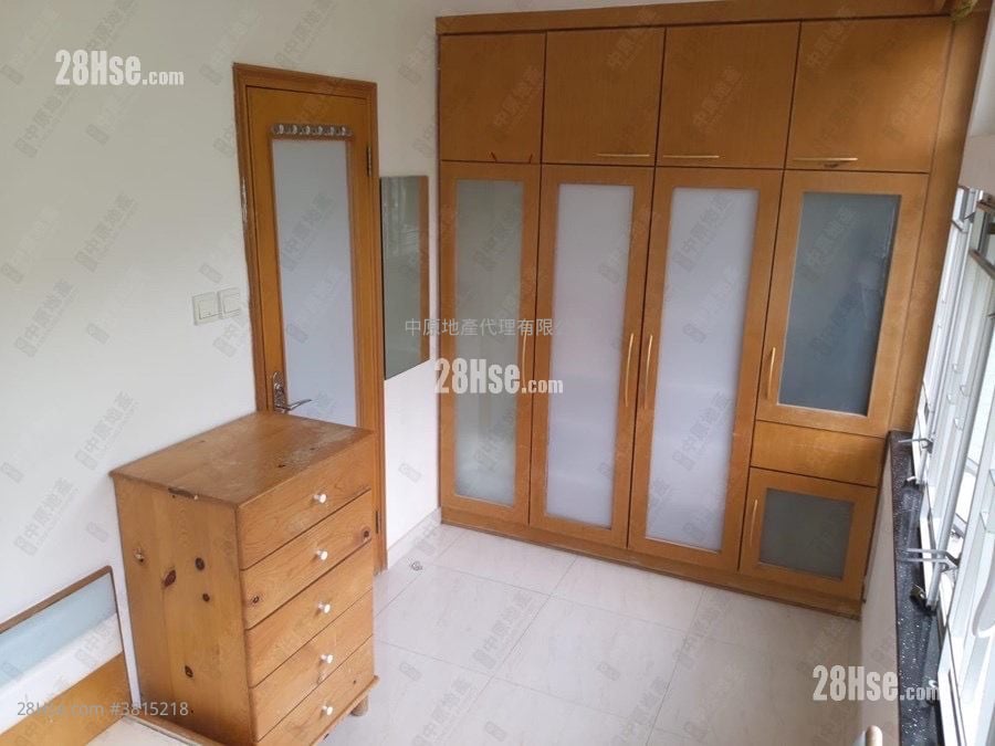 King Tsui Court Sell 2 Bedrooms , 1 Bathroom 544 ft²