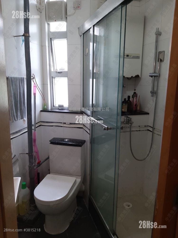 King Tsui Court Sell 2 Bedrooms , 1 Bathroom 544 ft²