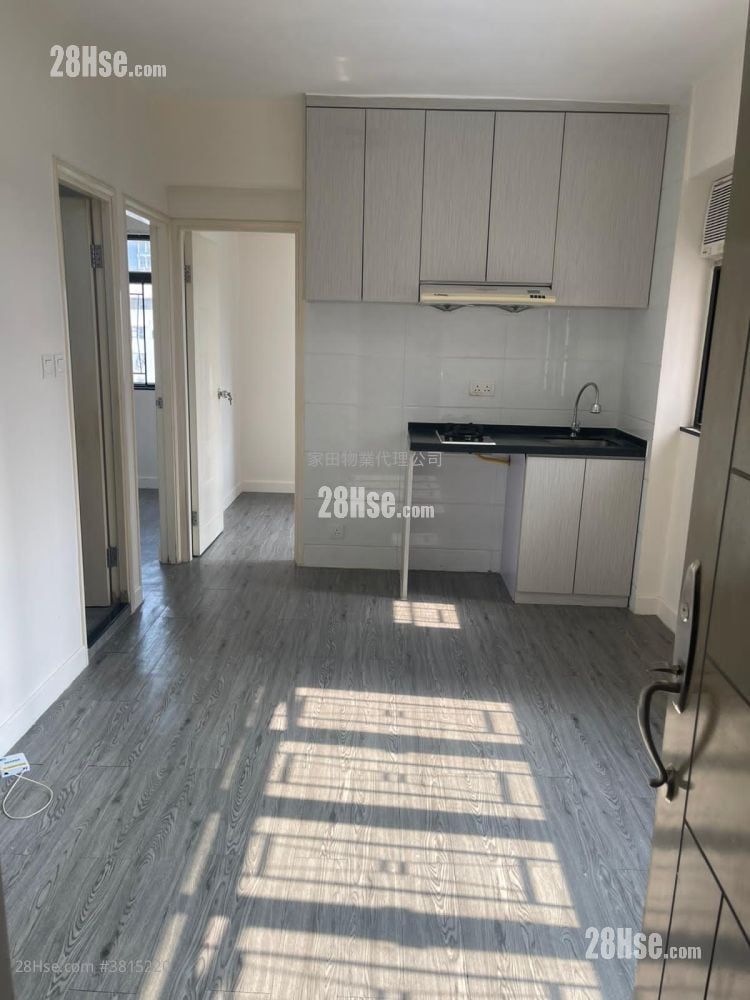 昌富大厦 租盘 2 房 385 平方尺