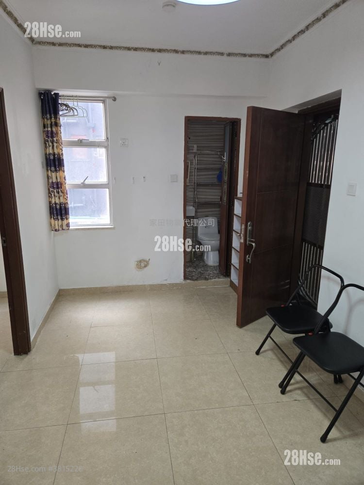 昌富大厦 租盘 2 房 385 平方尺