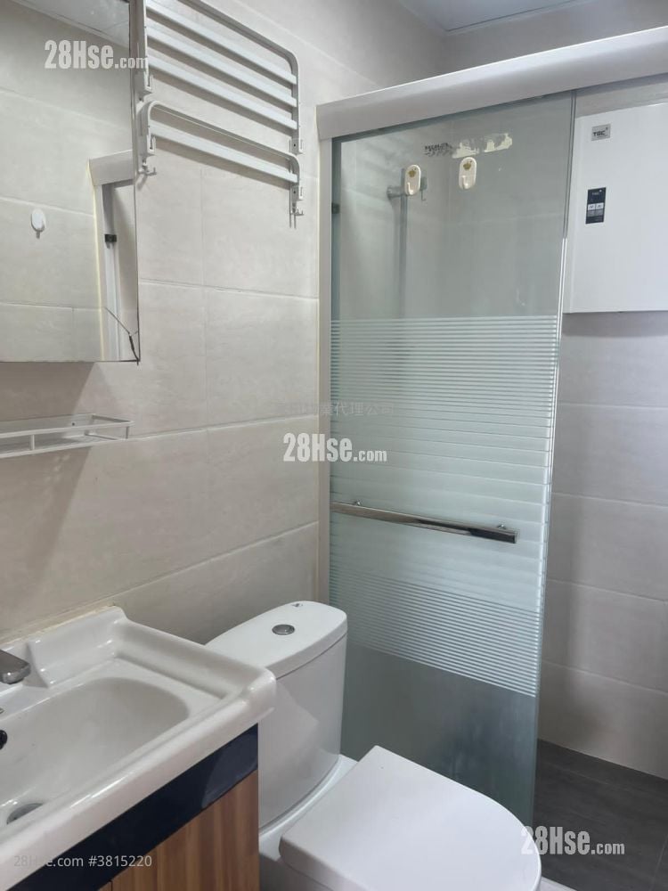 昌富大厦 租盘 2 房 385 平方尺