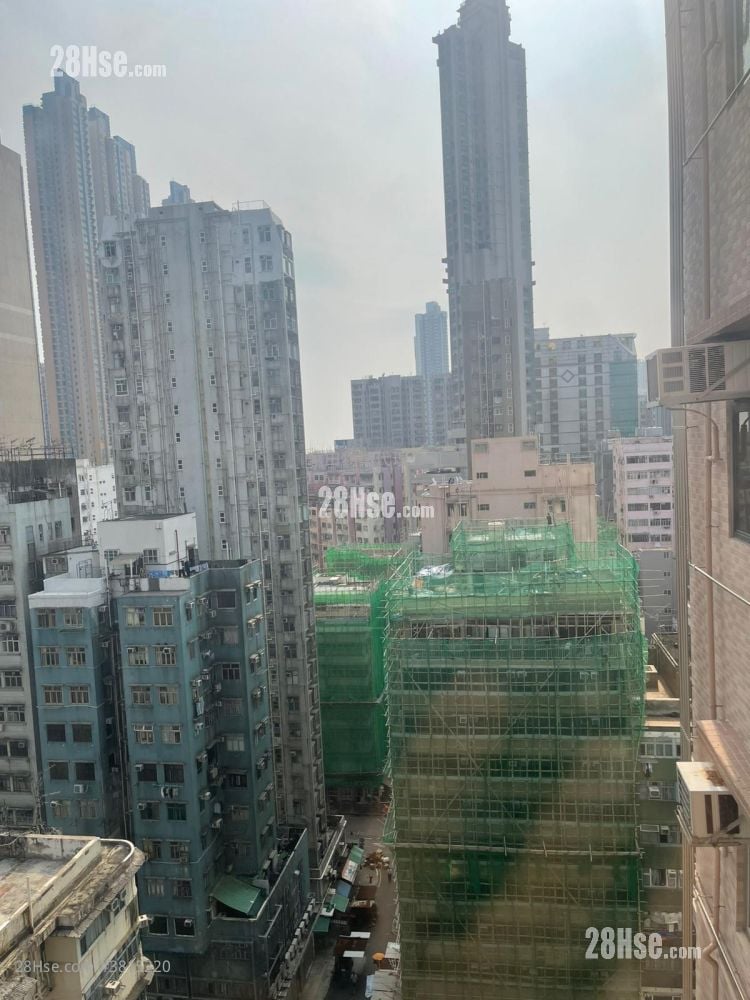 昌富大厦 租盘 2 房 385 平方尺