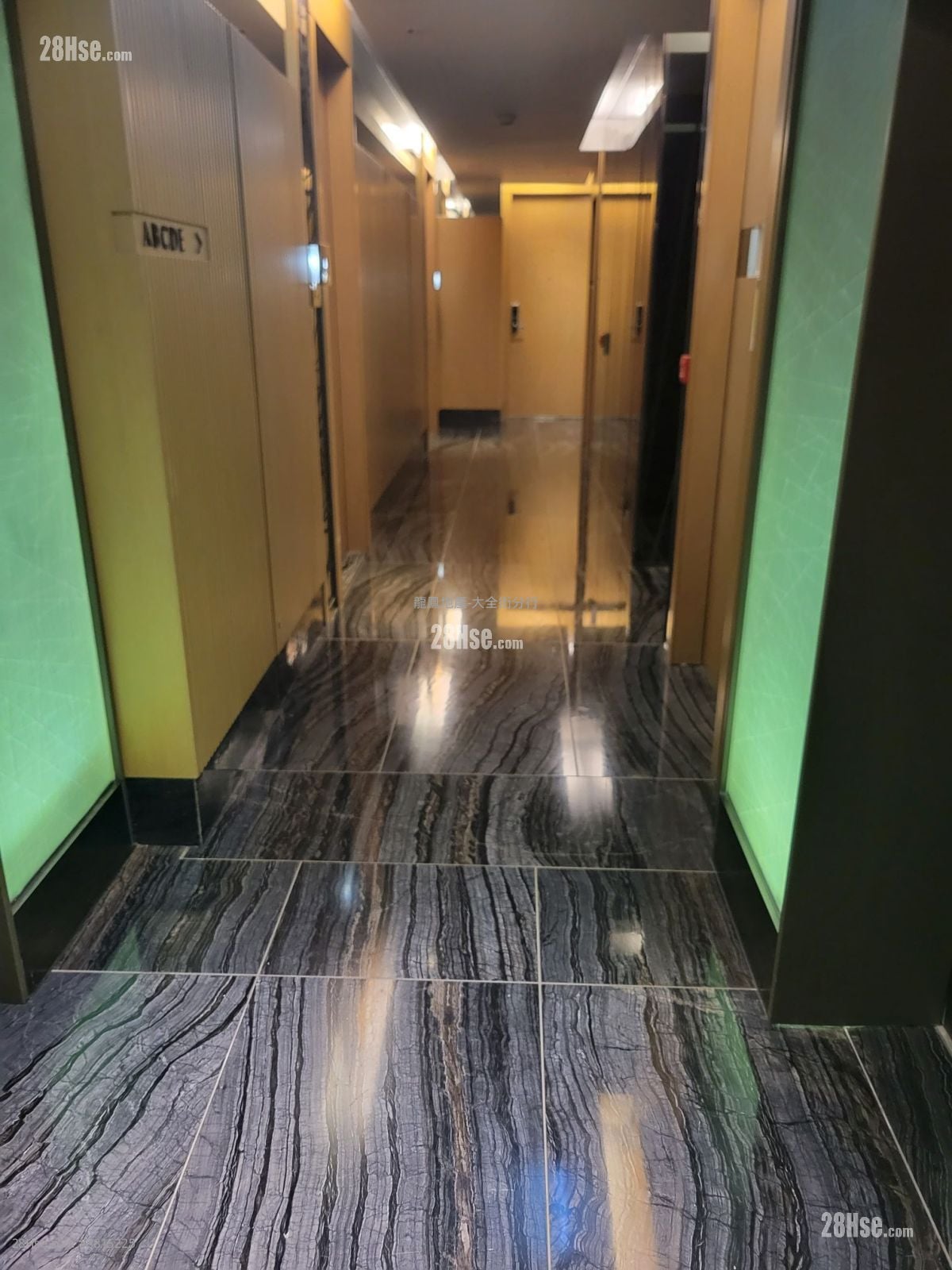 Lime Stardom Rental 2 Bedrooms , 1 Bathroom 468 ft²