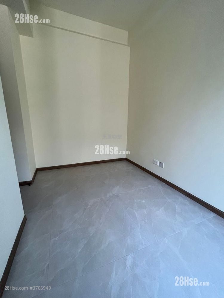 #LYOS 租盤 2 房 , 1 浴室 443 平方呎