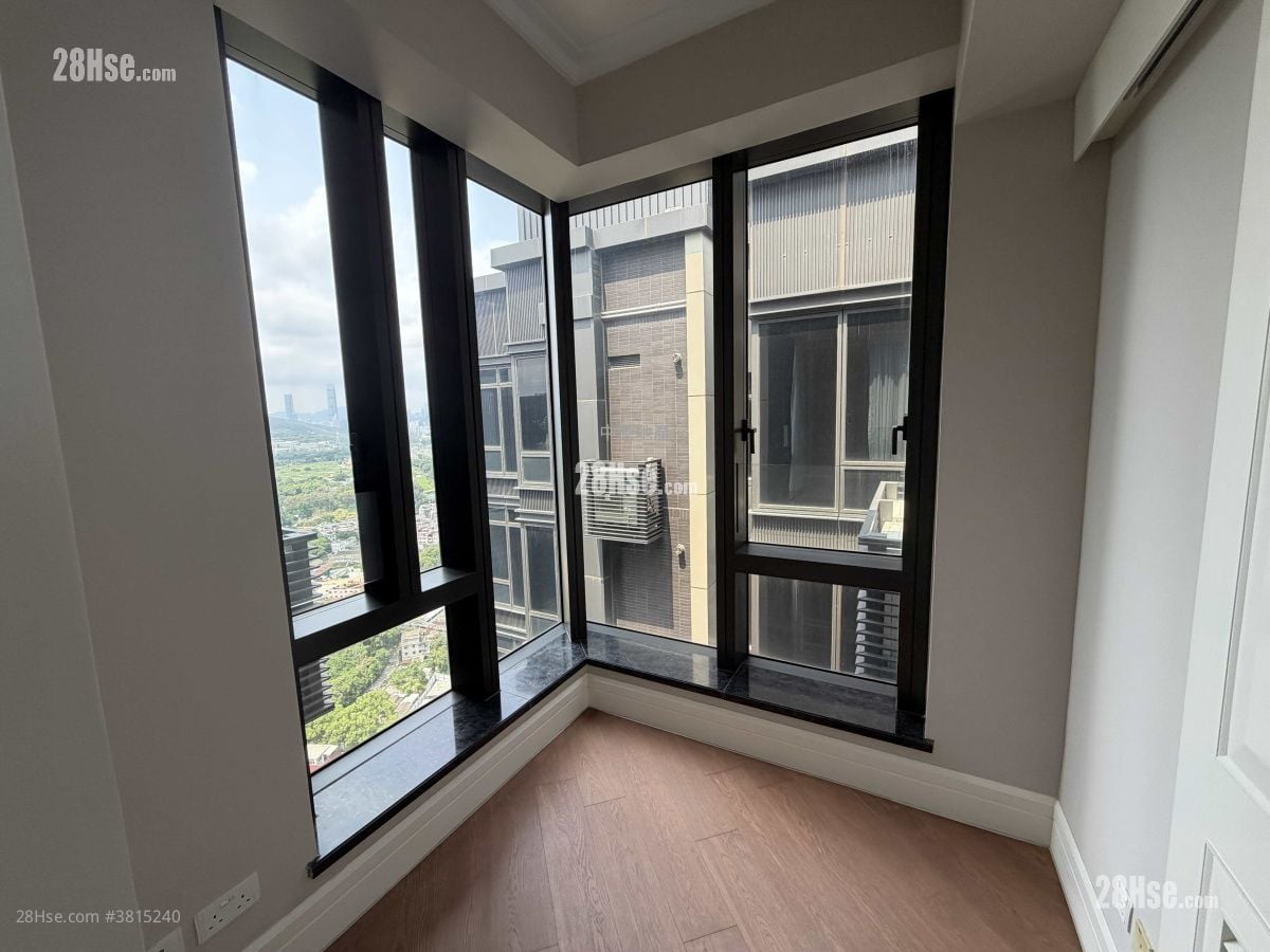 Eden Manor Rental 5+ Bedrooms , 3 Bathrooms 1,803 ft²